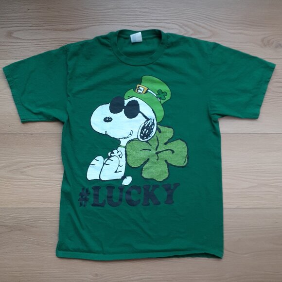 Snoopy #Lucky - St. Patrick's Day - New Medium Green T-Shirt - Picture 4 of 4